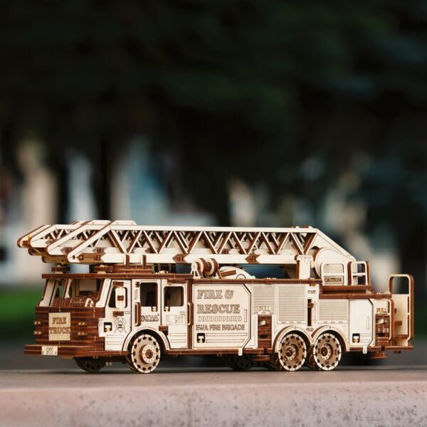 fire-truck-puzzle-3d-mecanique-en-bois-camion-de-pompier-kit-mykitdiy