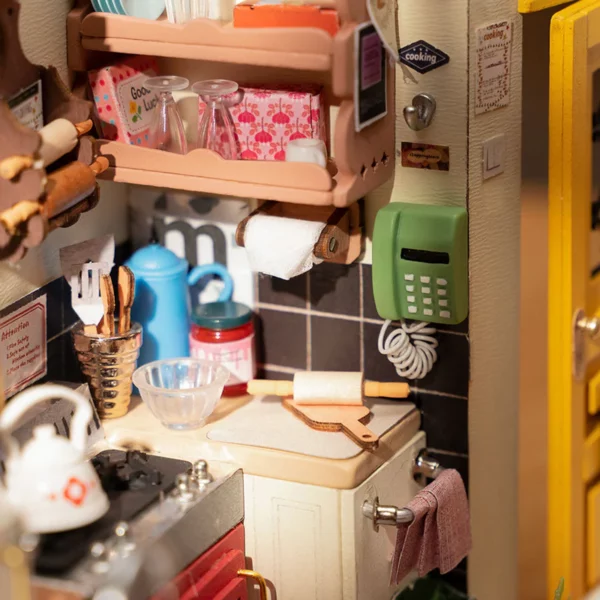 Intérieur de la cuisine avec accessoires